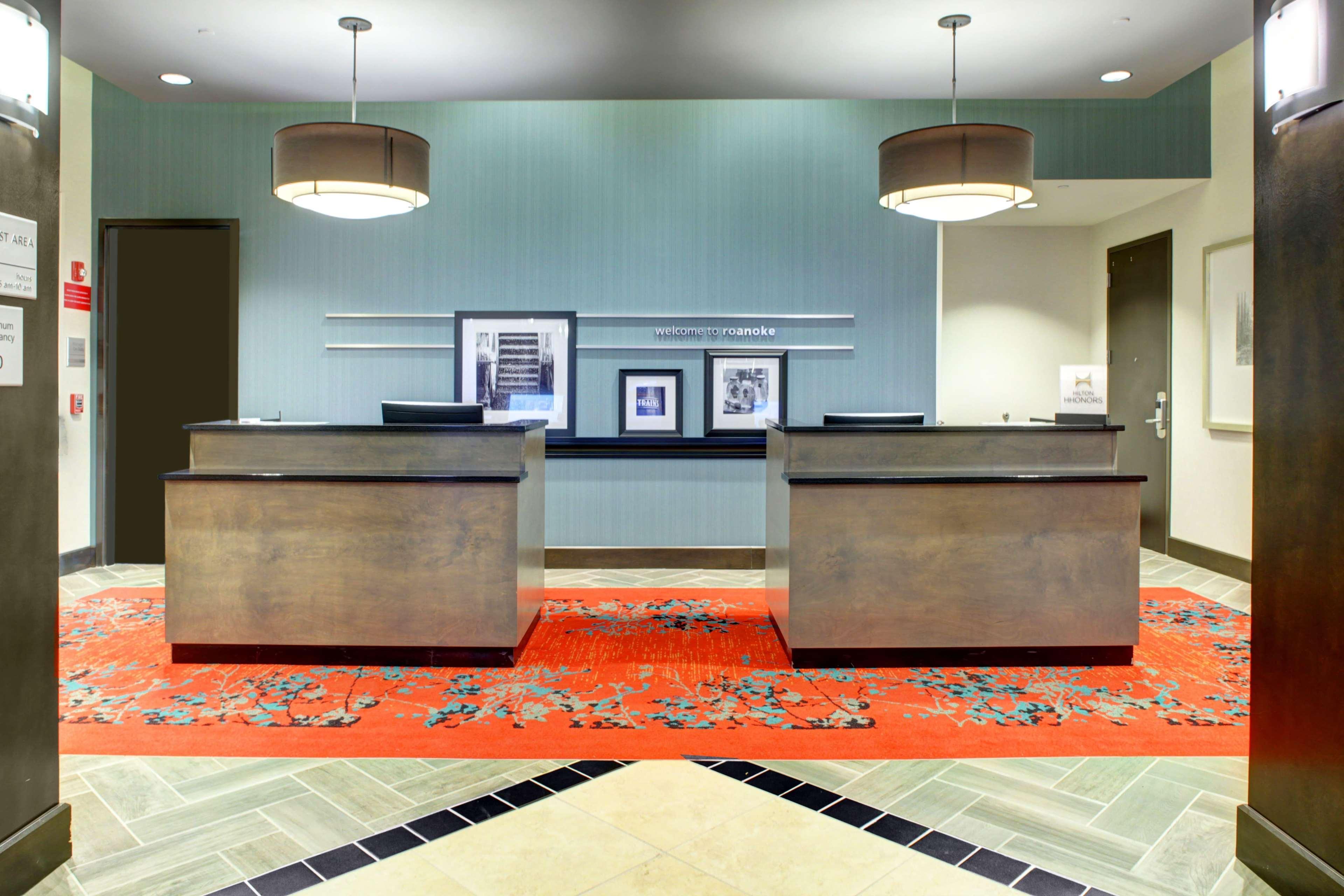 Hampton Inn & Suites - Roanoke-Downtown, Va Exterior foto